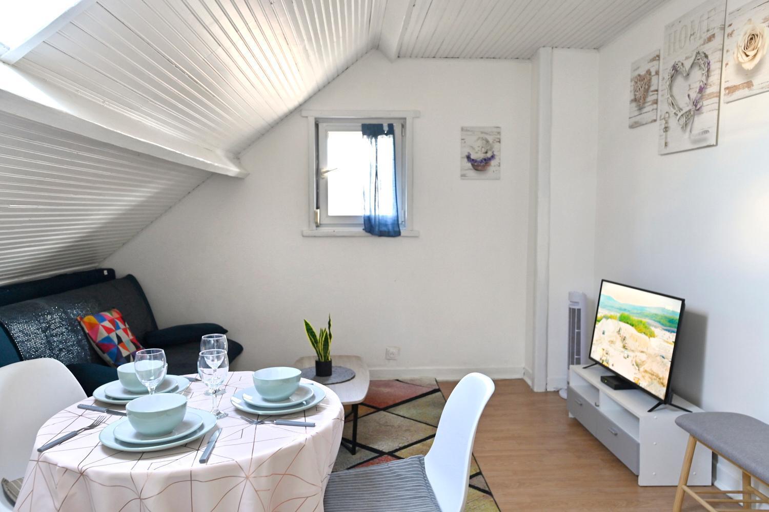 T2 Cosy Et Lumineux - Proche Centre Et Commodites Saint-Quentin  Exterior photo